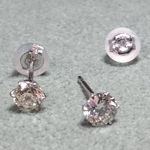ピアス・イヤリングの金具交換・宝石研磨